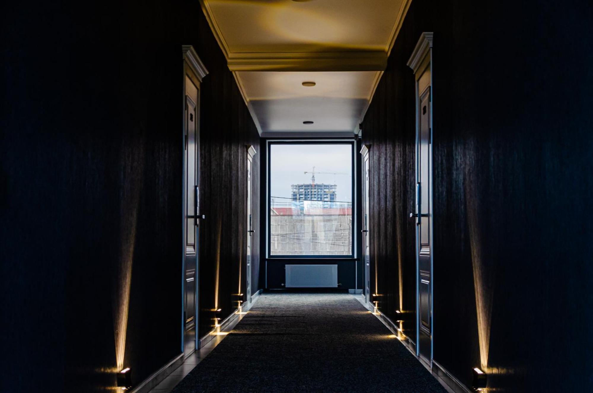 Dosman Hotel Bishkek Exterior photo