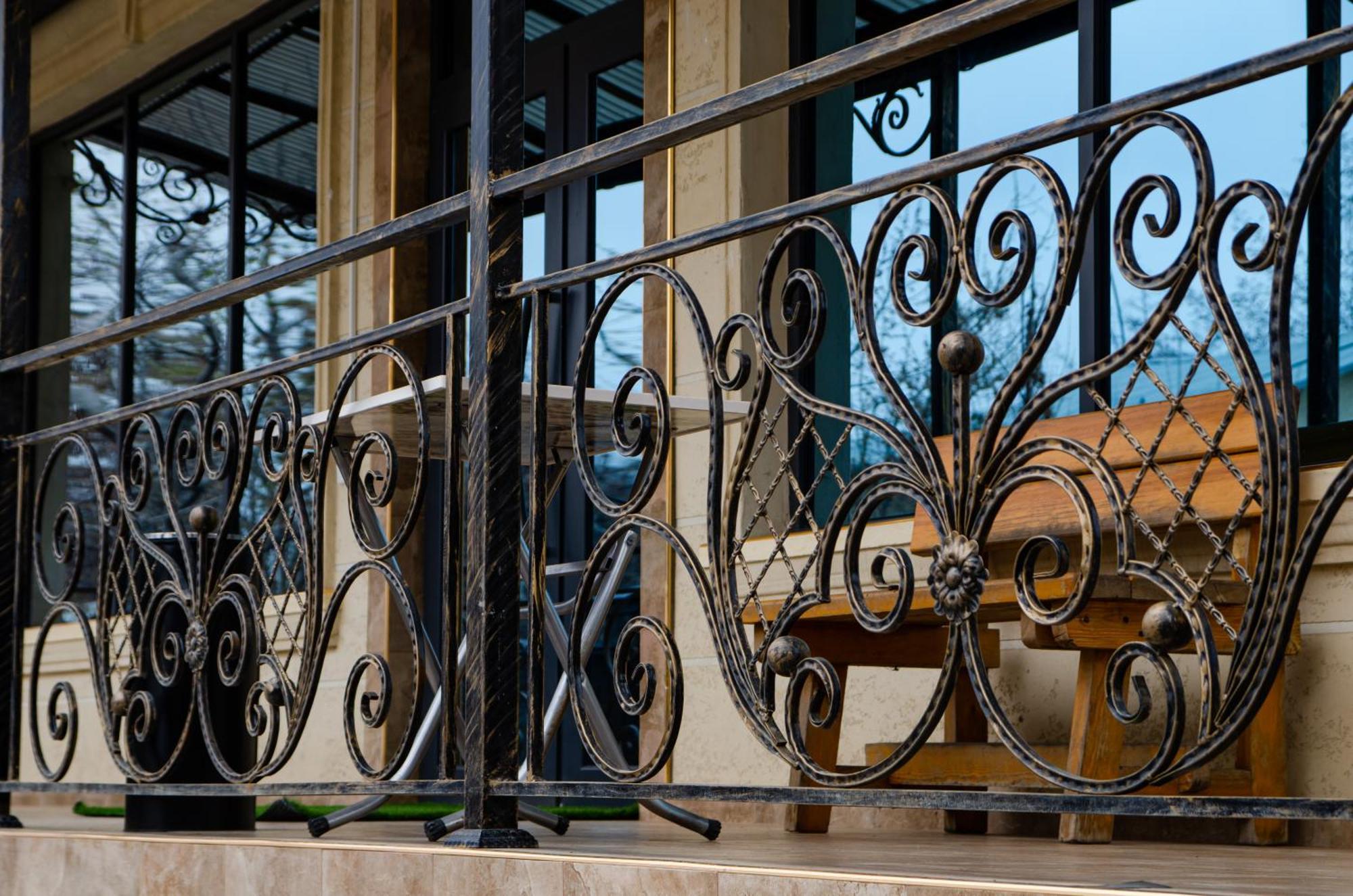 Dosman Hotel Bishkek Exterior photo