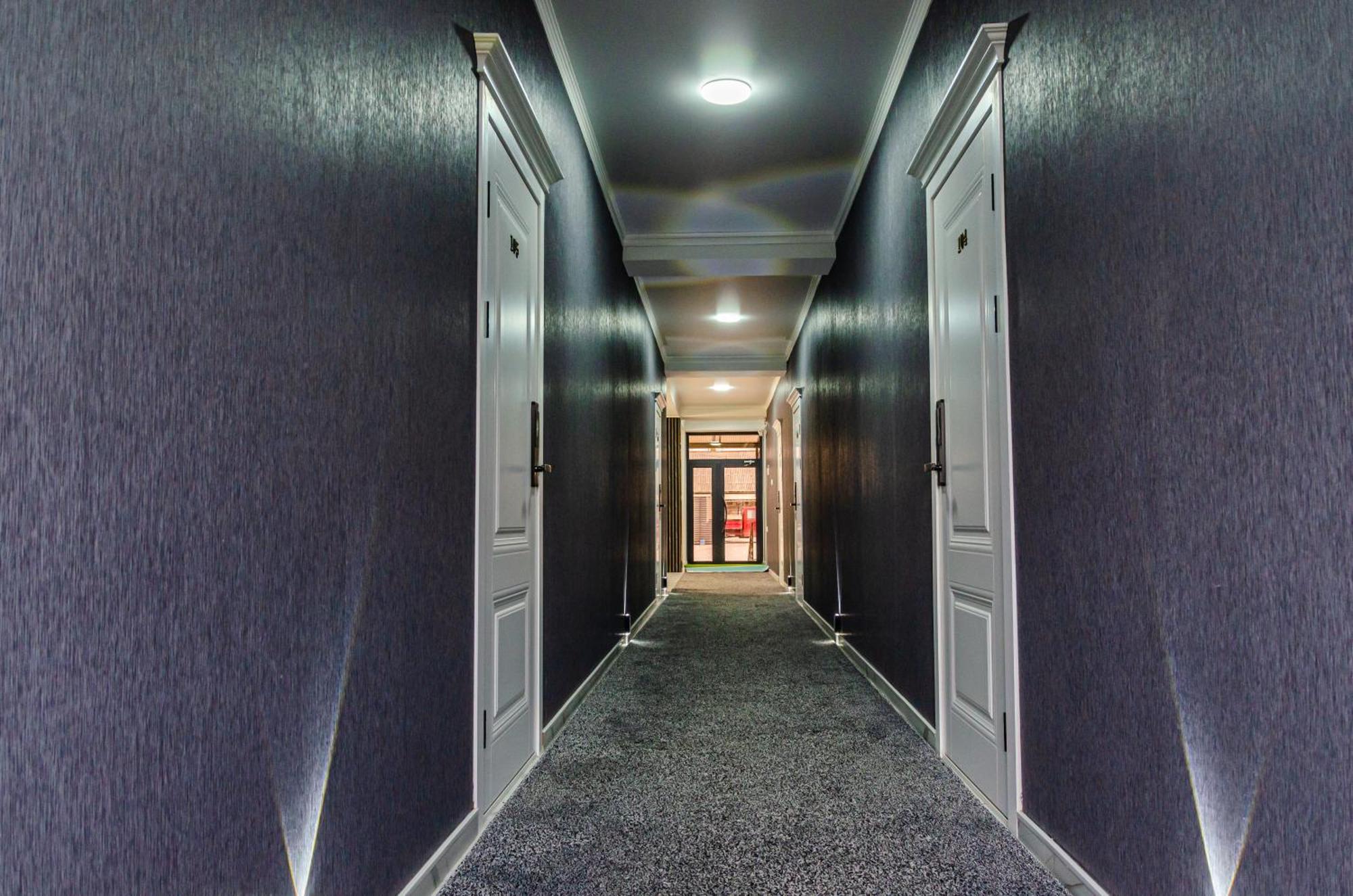 Dosman Hotel Bishkek Exterior photo